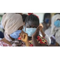 Güney AFRİKA CUMHURİYET'İNDEKİ OKULLARDA COVİD-19 PANİĞİ !